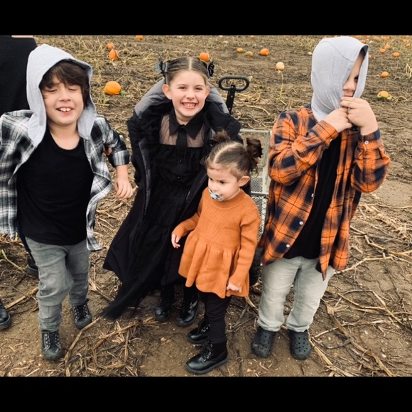 Meet your posher! - Picture 6 of 10